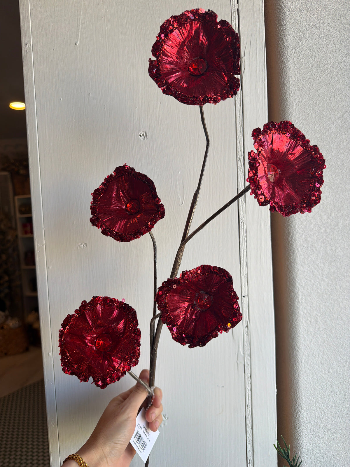 Crystal Pod Red Spray