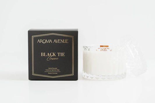 Aroma Avenue - 13 Oz - Black Tie Candle