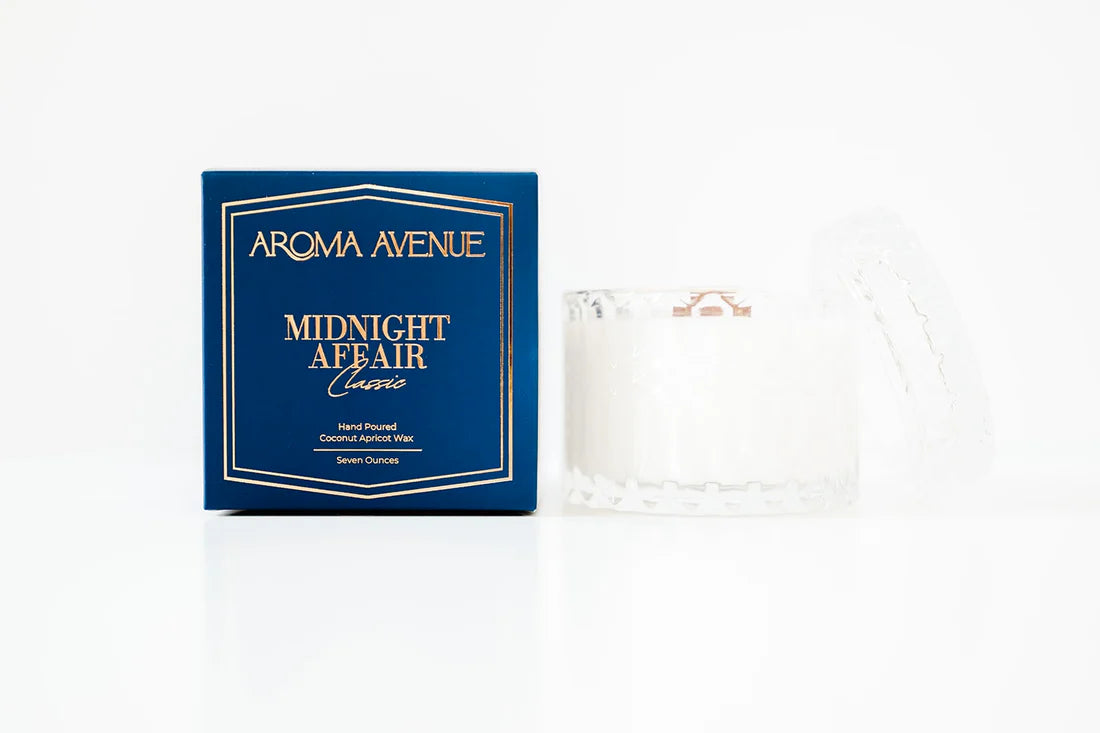 Aroma Avenue - 7 Oz - Midnight Affair Candle