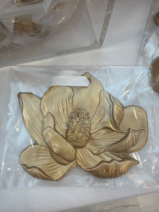Wreath Ornament - Magnolia