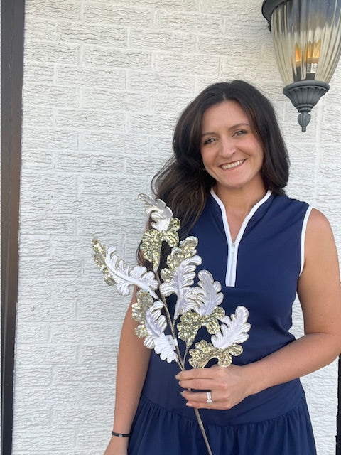 Christmas Acanthus - Ivory