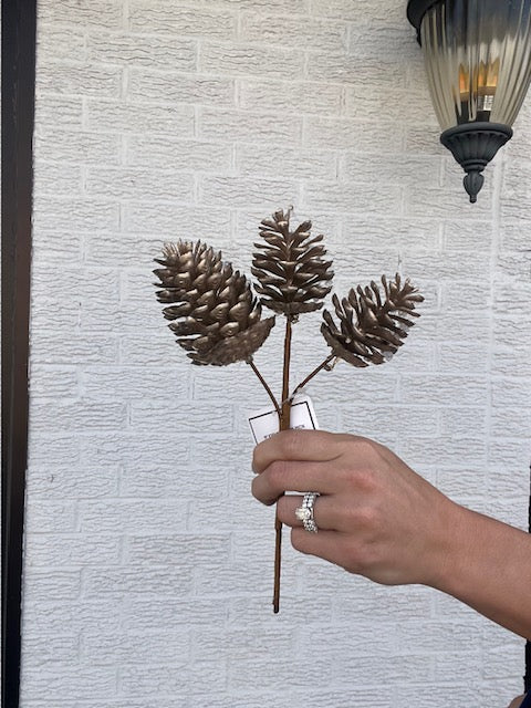 Mini Iced Pinecone Pick
